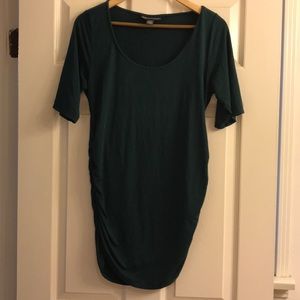 Green maternity T-shirt